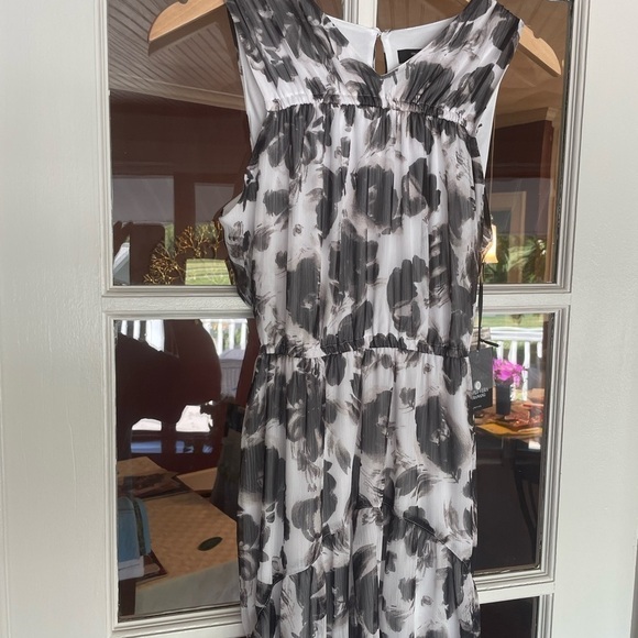 Simply Vera Wang Black & White Dress - Picture 4 of 8